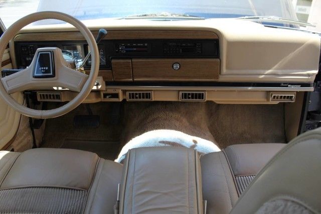 1990 Jeep Wagoneer -- - photo 7