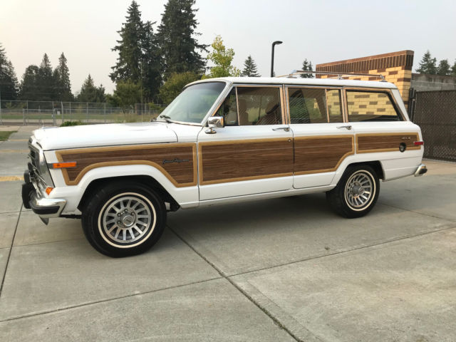 1990 JEEP Grand Wagoneer 4x4 68k original miles selling no reserve auction 1990 Jeep Wagoneer Grand Wagoneer 4X4