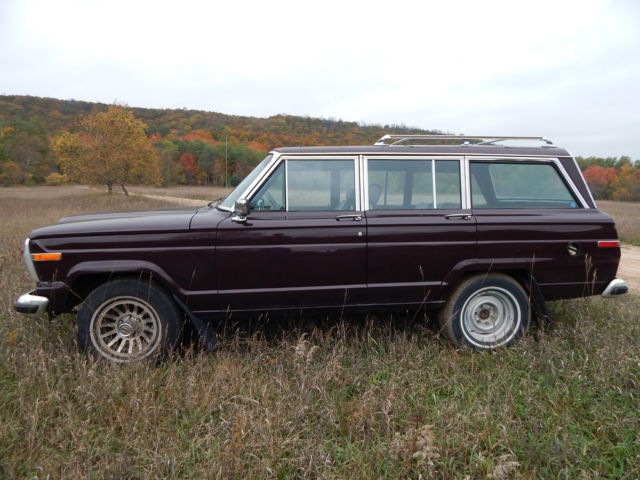 1990 Jeep Grand Wagoneer 4x4 Sport Utility DRIVE or RESTORE 1990 Jeep Wagoneer Base Sport Utility 4-Door