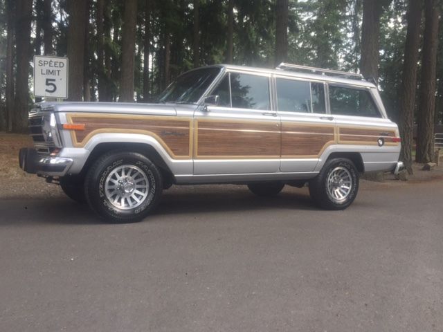 1990 Jeep Wagoneer Jeep Grand Wagonee LOW MILES - photo 2