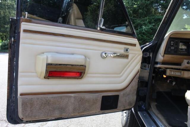 1990 Jeep Wagoneer - photo 10
