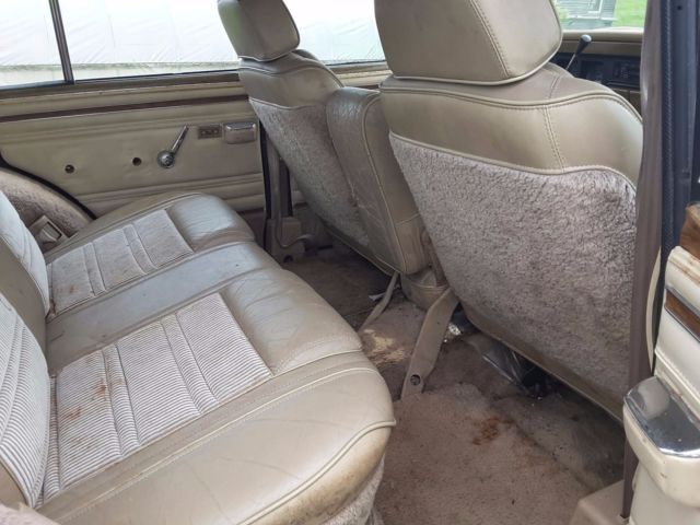 1990 Jeep Wagoneer - photo 6