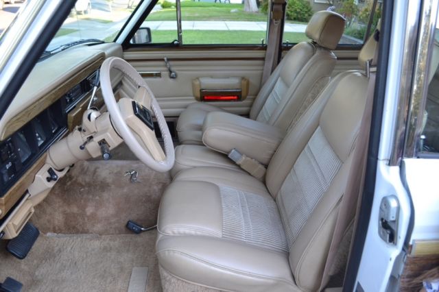 1990 Jeep Wagoneer - photo 11
