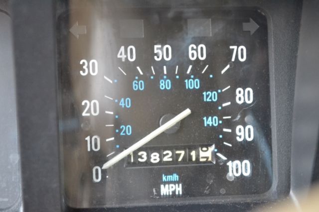 1990 Jeep Wagoneer - photo 9
