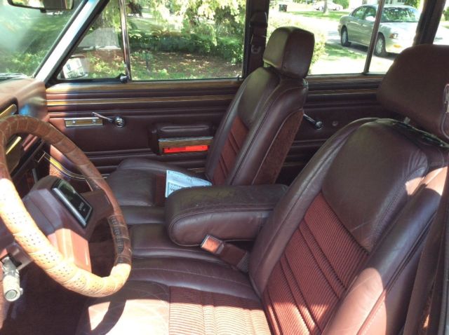1990 Jeep Wagoneer Woodie wood grain sides - photo 10