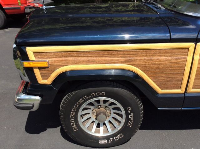 1990 Jeep Wagoneer Woodie wood grain sides - photo 12