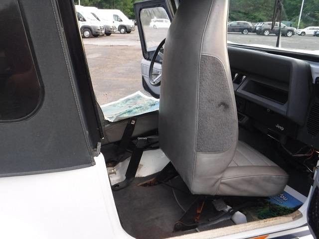 1990 Jeep Wrangler - photo 12