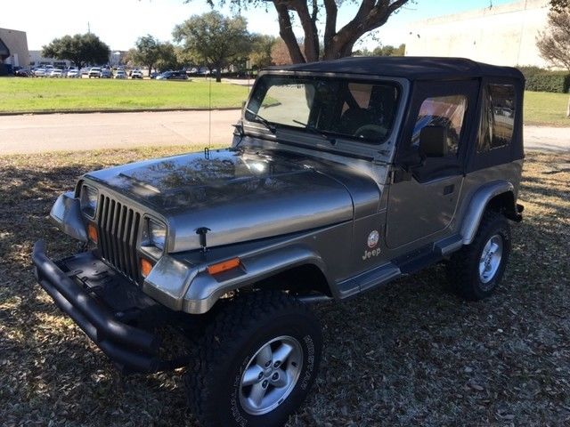 1990 Jeep Wrangler Sahara - photo 3