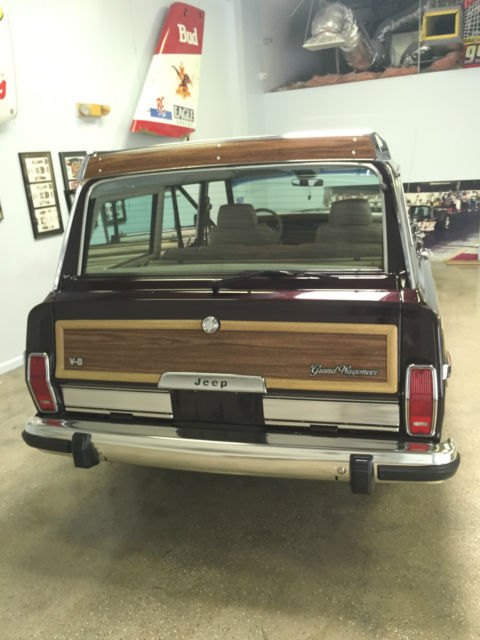 1990 Jeep Wagoneer - photo 2