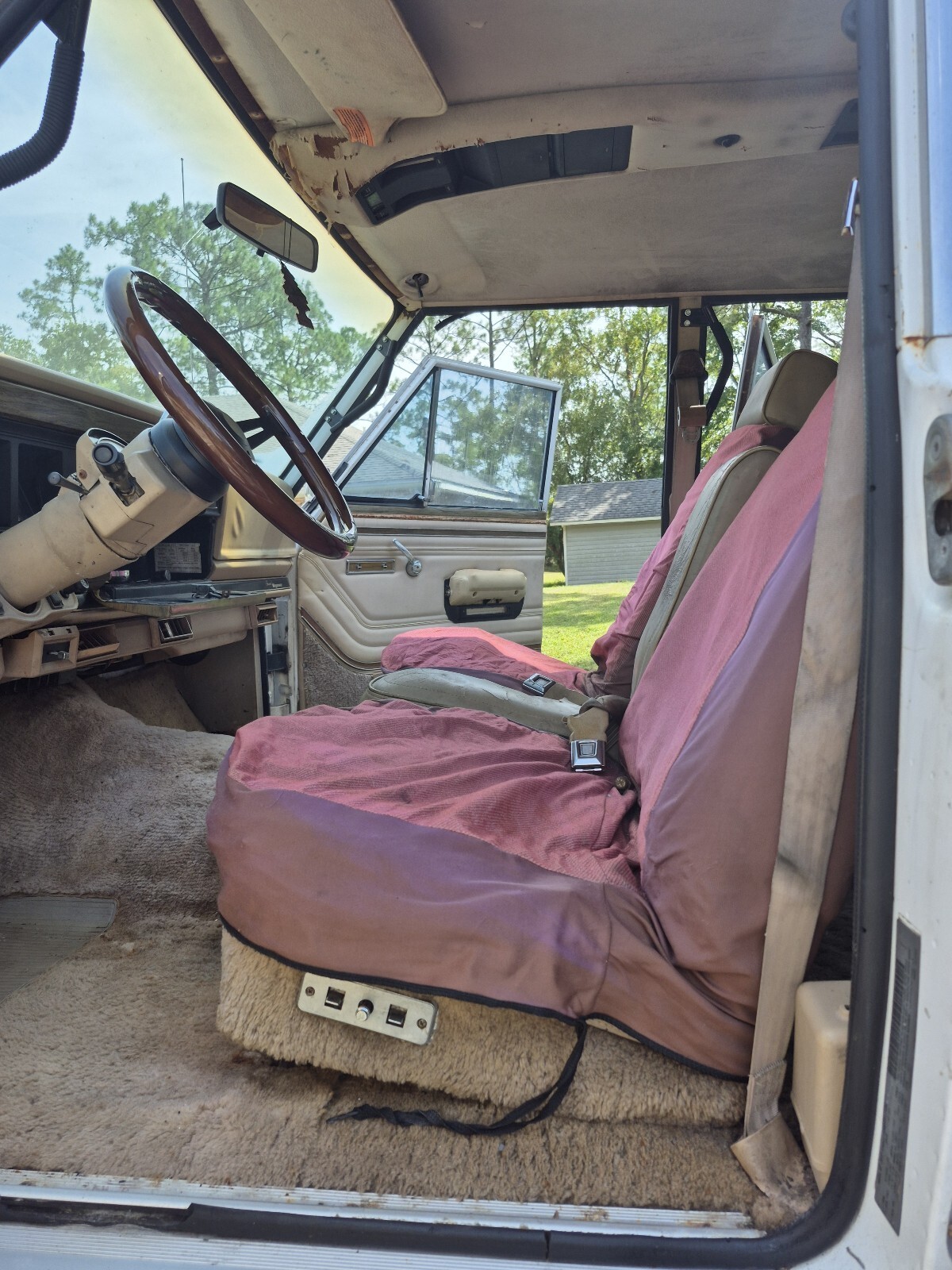 1990 Jeep Wagoneer - photo 12