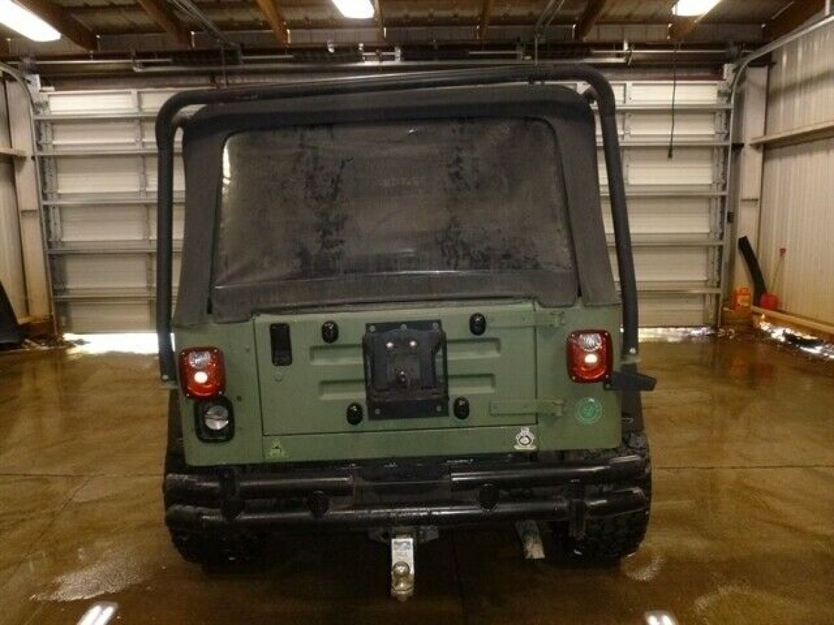 1990 Jeep Wrangler - photo 9