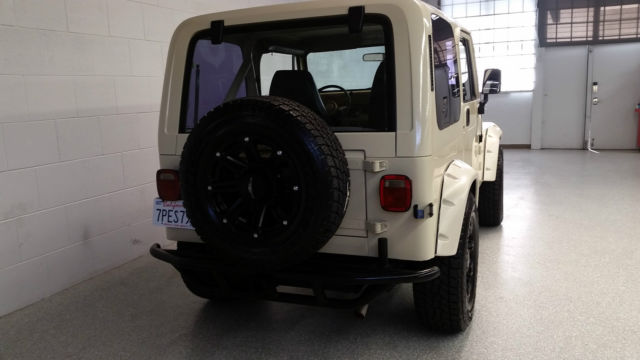 1990 Jeep Wrangler Fuel Injected V8 700R4 4 wheel disc - photo 10