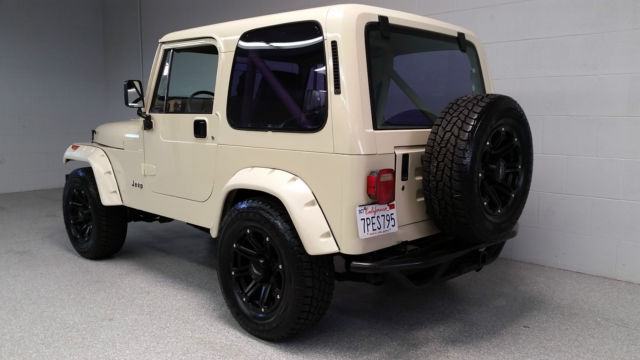 1990 Jeep Wrangler Fuel Injected V8 700R4 4 wheel disc - photo 5
