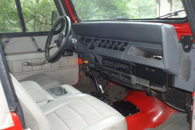 1990 Jeep Wrangler - photo 9