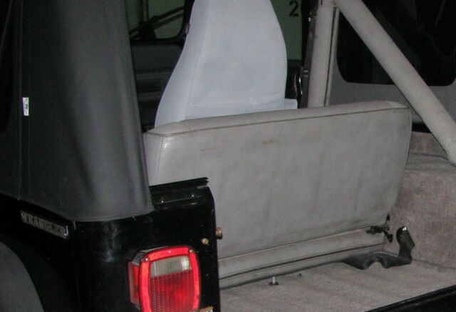 1990 Jeep Wrangler custom - photo 6