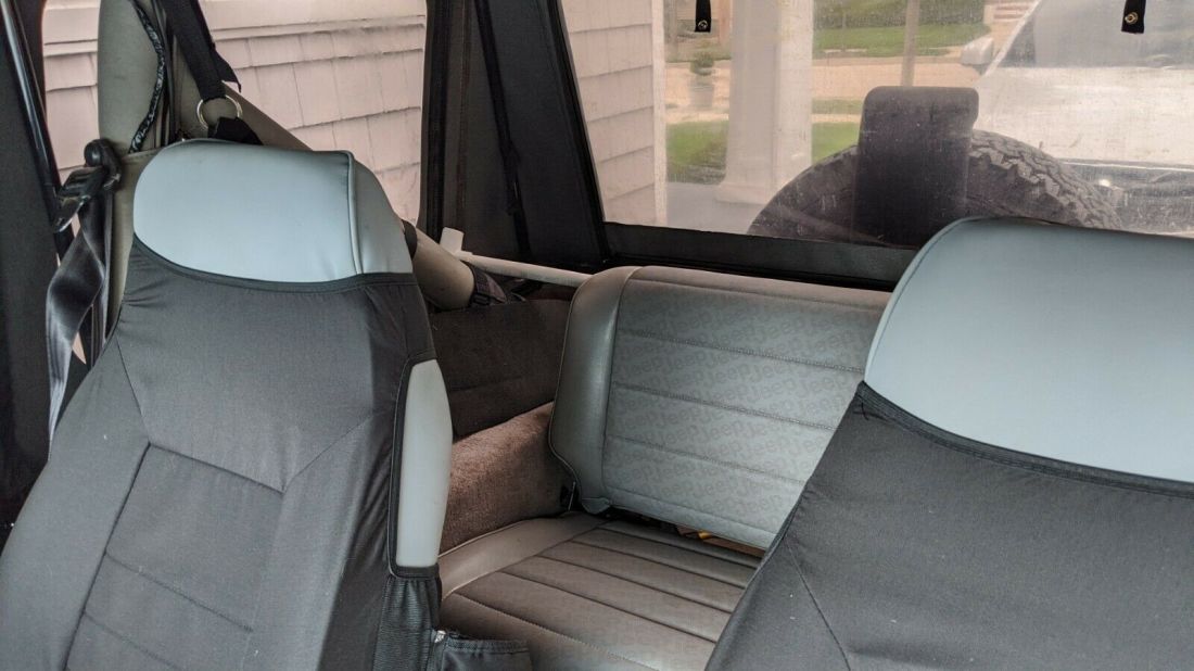 1990 Jeep Wrangler - photo 7