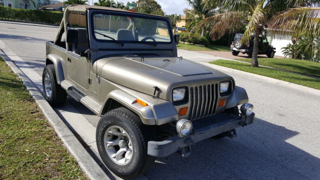 1990 Jeep Wrangler Sahara - photo 2