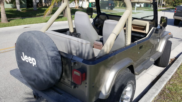 1990 Jeep Wrangler Sahara - photo 3