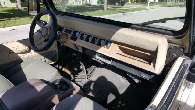 1990 Jeep Wrangler Sahara - photo 4
