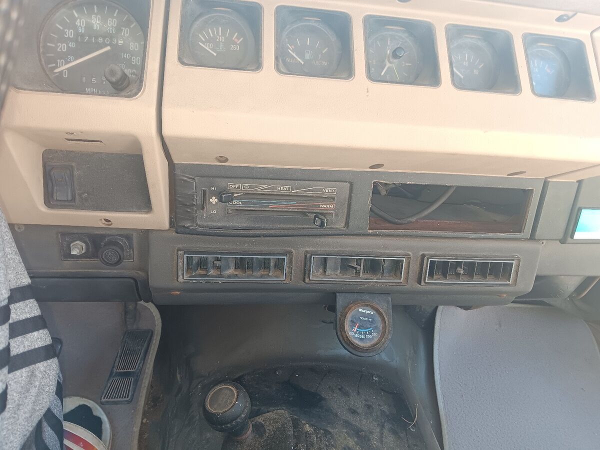 1990 Jeep Wrangler SAHARA - photo 12