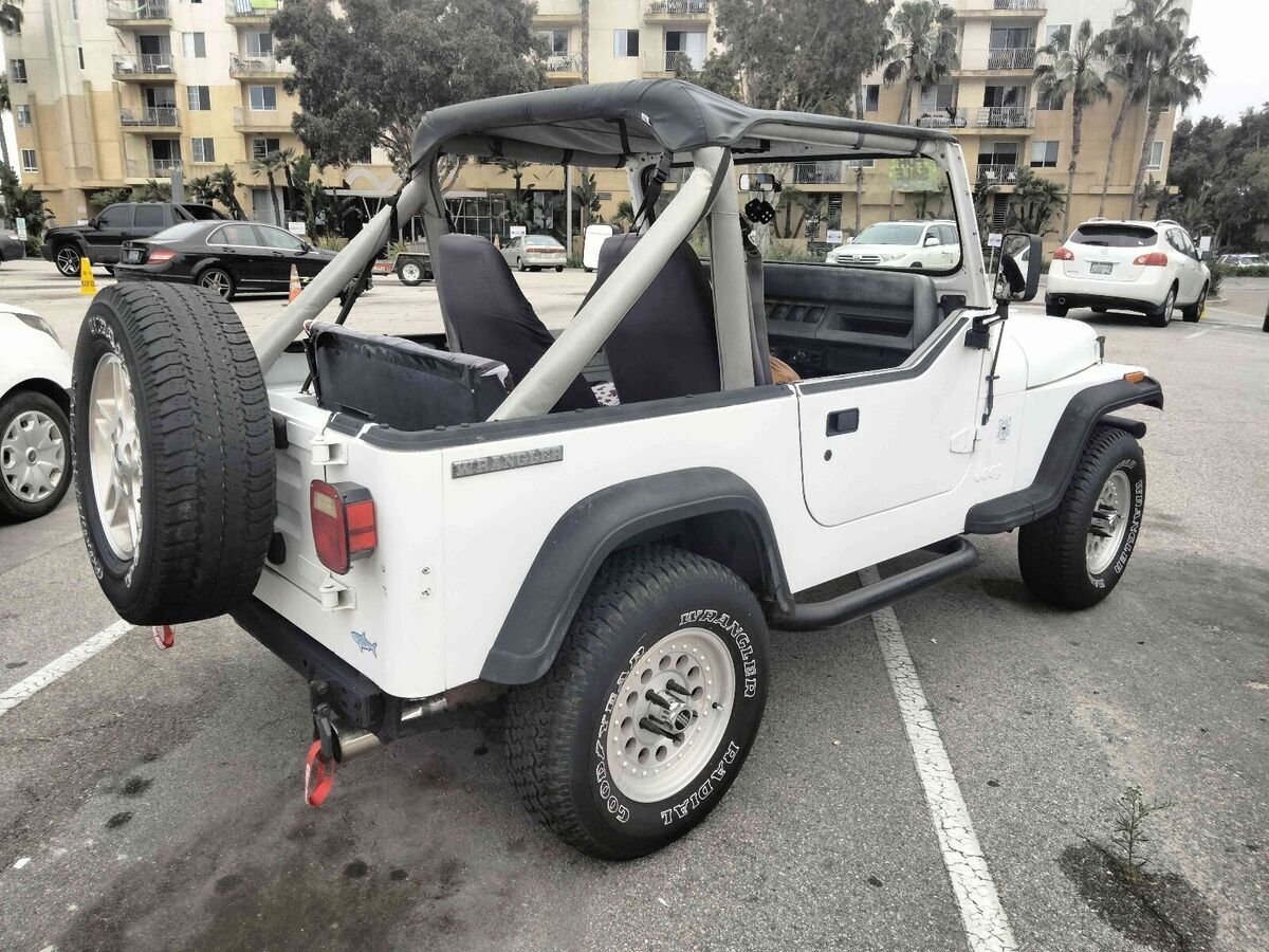 1990 Jeep Wrangler S - photo 2