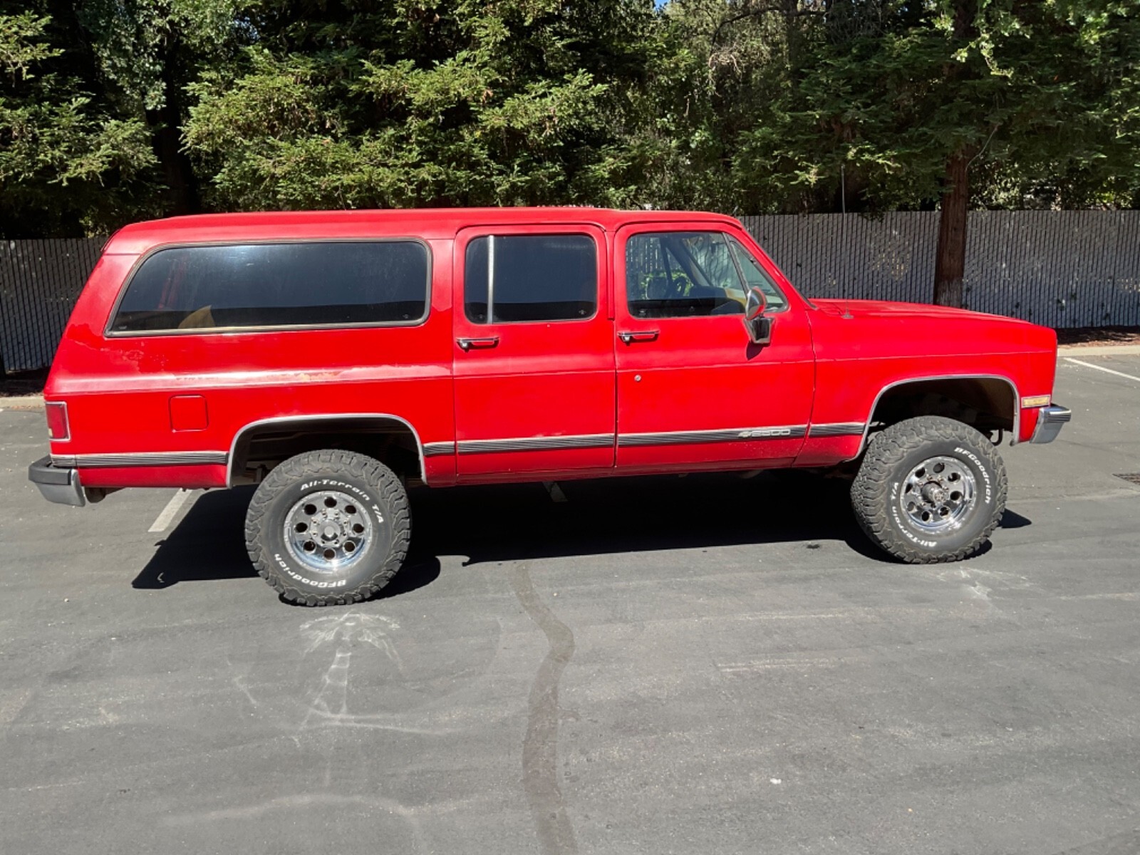 1990 Chevrolet Suburban - photo 9