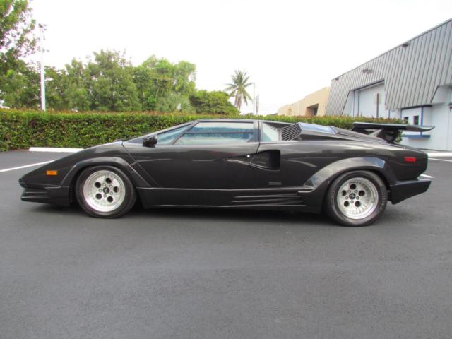 1990 Lamborghini Countach 25 Anniversario - photo 2