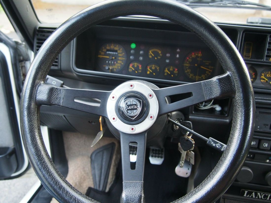 1990 Lancia Delta Integrale - photo 11