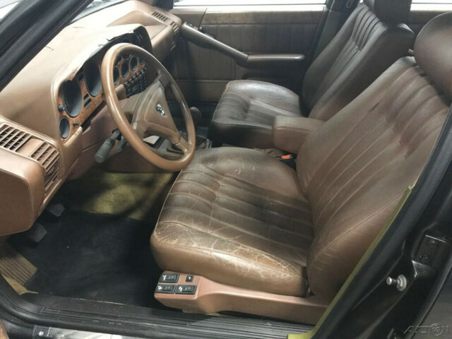 1990 Lancia Thema 8.32 Sedan - photo 11