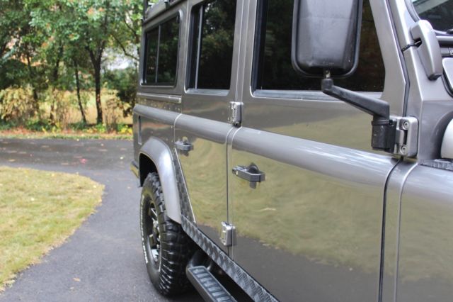 1990 Land Rover Defender 110 - photo 12