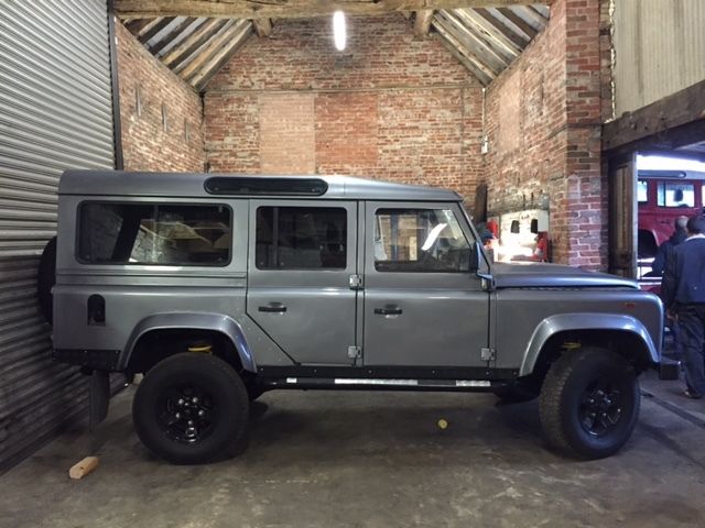 1990 Land Rover Defender 110 - photo 2