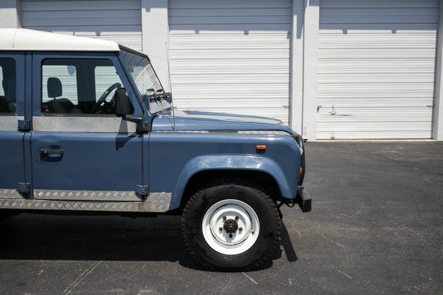 1990 Land Rover Defender County Station Wagon - photo 12