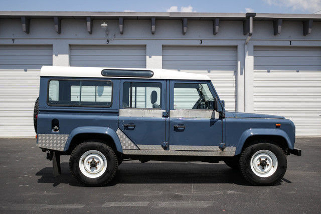 1990 Land Rover Defender County Station Wagon - photo 2