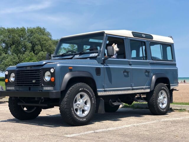 1990 Land Rover Defender