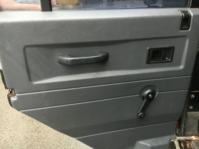 1990 Land Rover Defender - photo 13