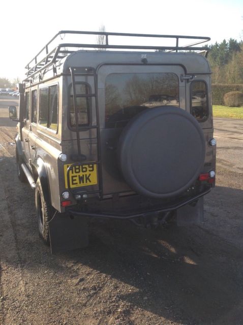 1990 Land Rover Defender 9 seat county station wagon - photo 5