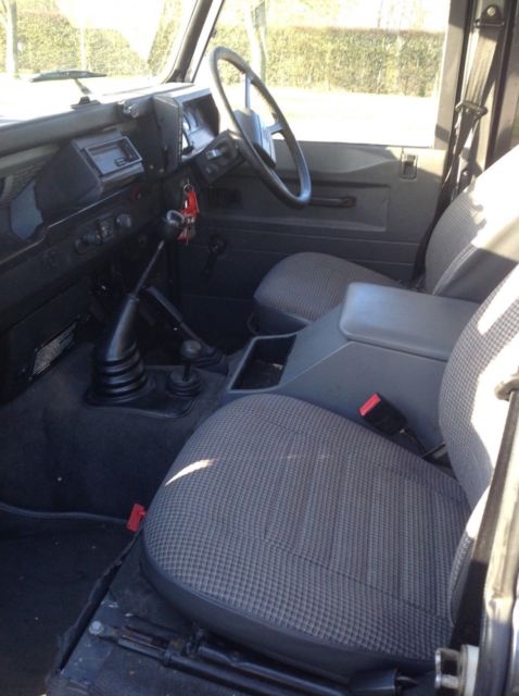 1990 Land Rover Defender 9 seat county station wagon - photo 7