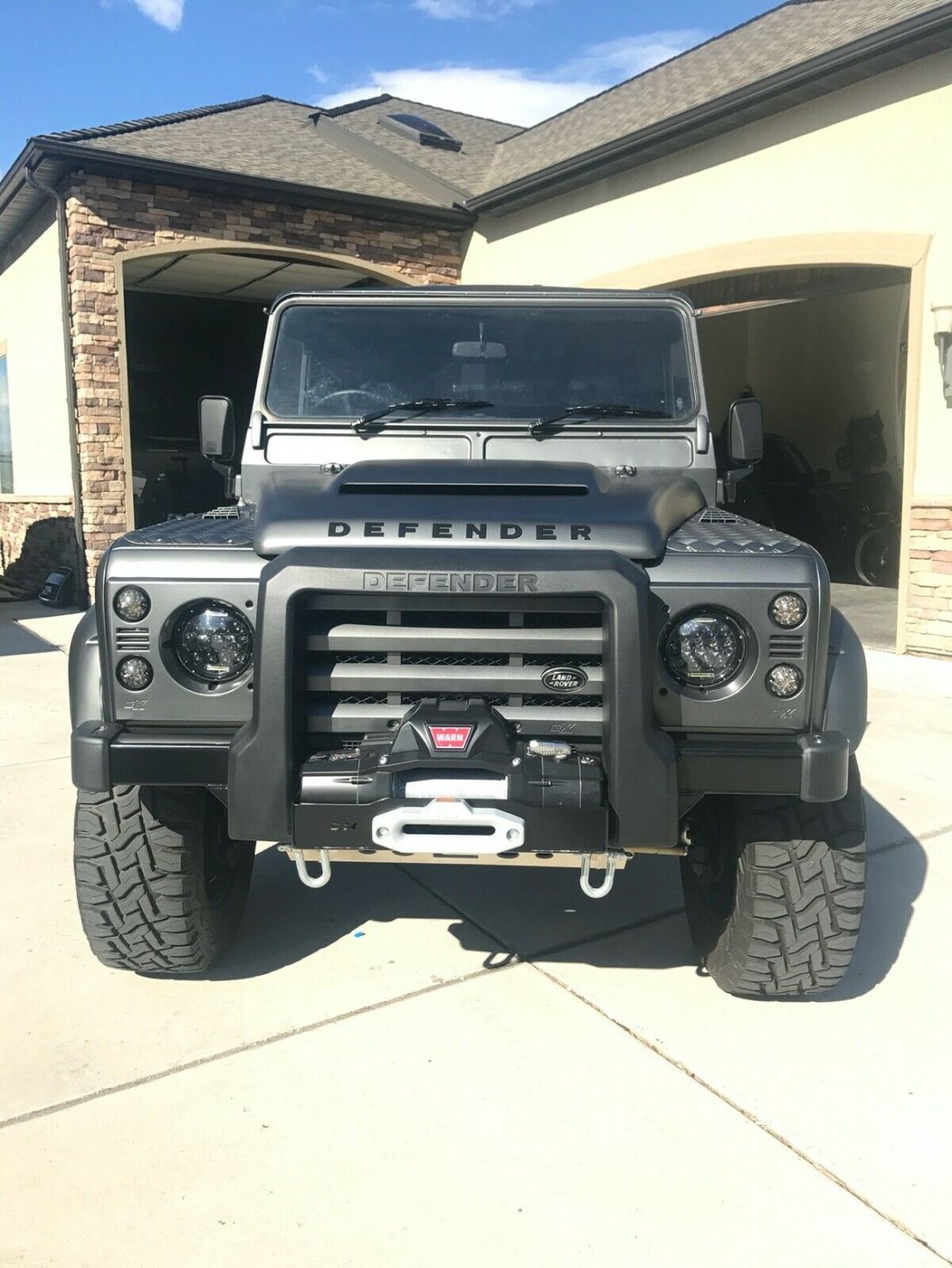1901 Land Rover Defender - photo 3
