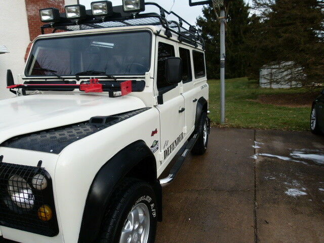 1990 Land Rover Defender 3 Doors SW LHD - photo 3