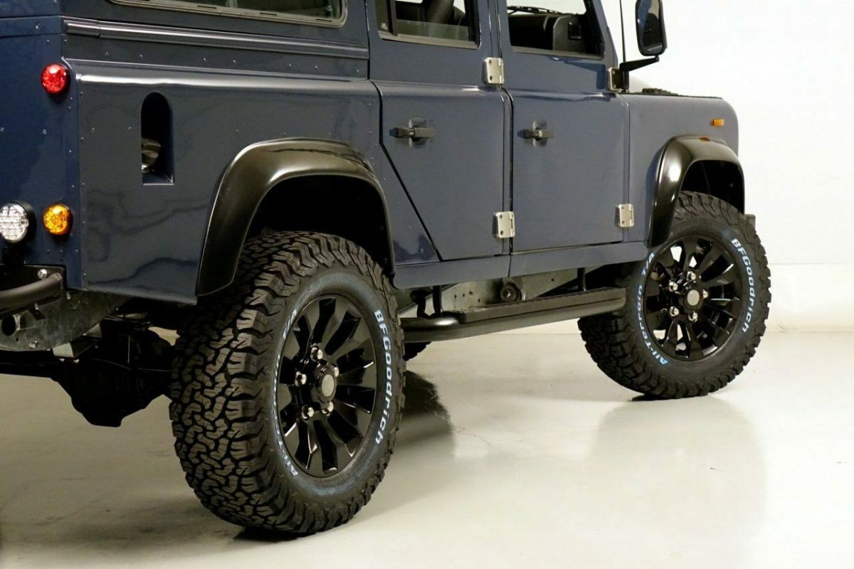 1990 Land Rover Defender - photo 8