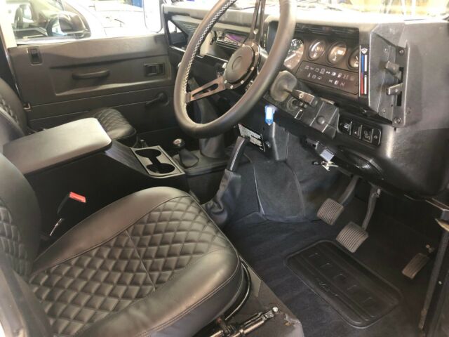 1990 Land Rover Defender County - photo 5