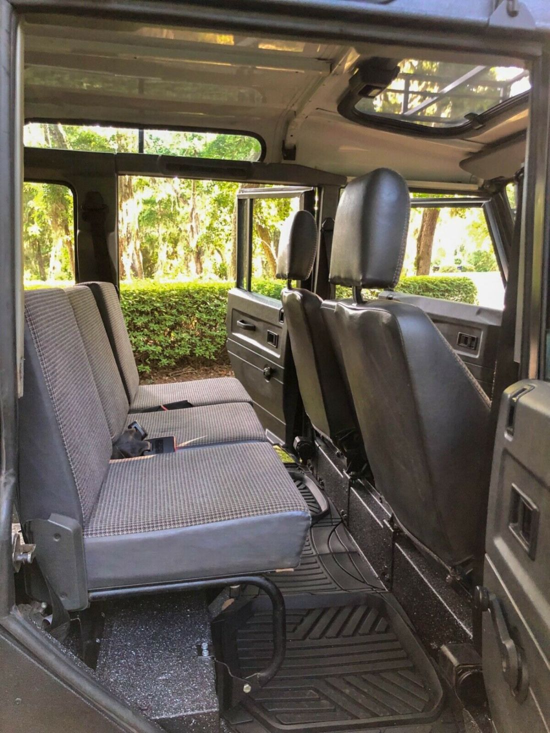 1990 Land Rover Defender - photo 9