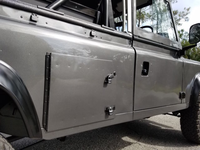 1990 Land Rover Defender 110 - photo 6