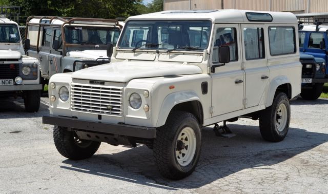 1990 Land Rover Defender County Station Wagon - photo 4