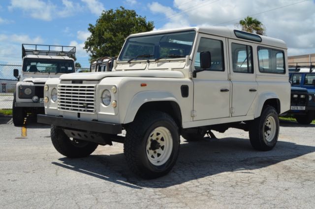 1990 Land Rover Defender County Station Wagon - photo 5