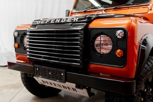 1990 Land Rover Defender - photo 2