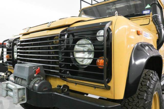 1990 Land Rover Defender -- - photo 7