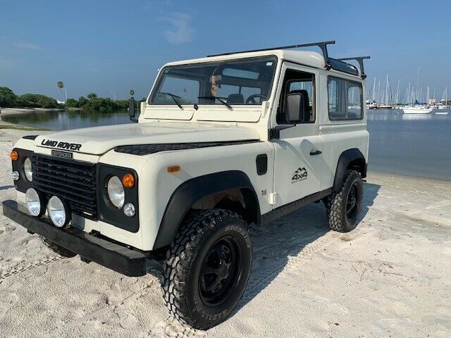1990 Land Rover Defender 90 - photo 2