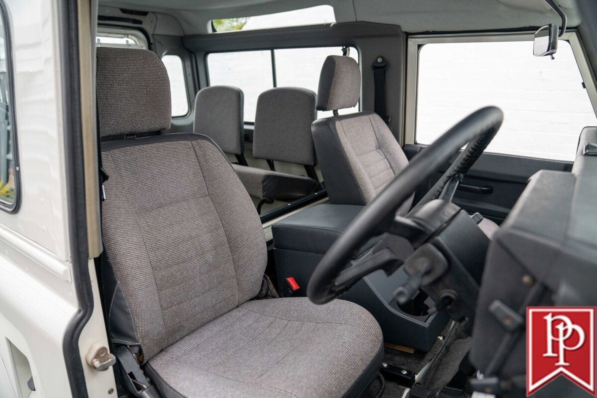 1990 Land Rover Defender 90 - photo 10