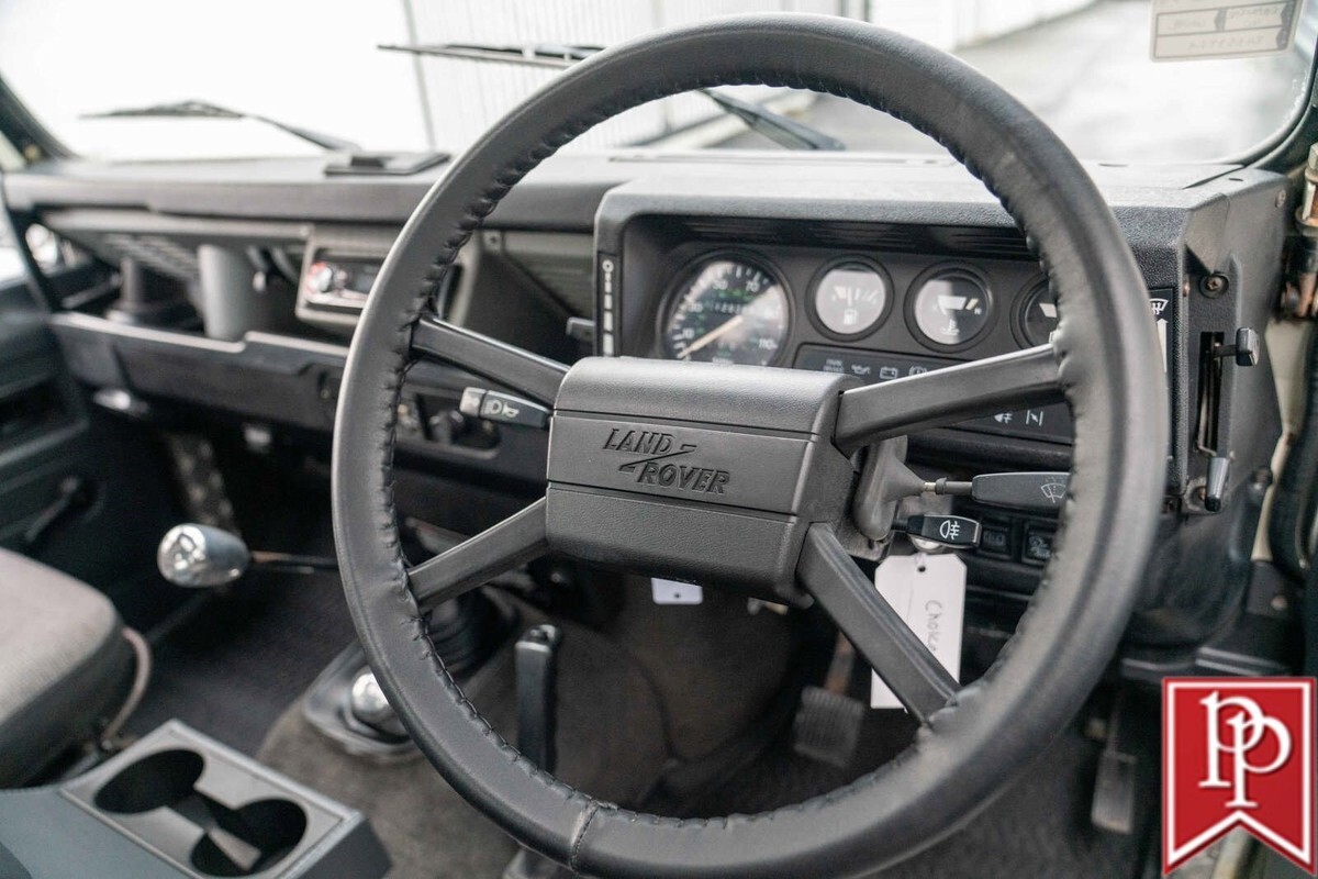 1990 Land Rover Defender 90 - photo 13
